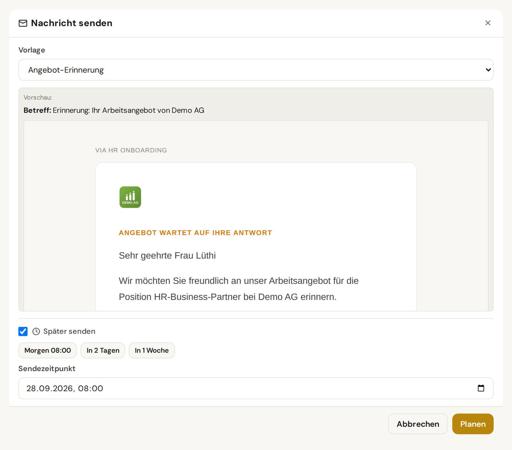 Nachricht mit der Vorlage «Angebot-Erinnerung»: fertige Mail in der Vorschau, «Später senden» auf Montag 08:00